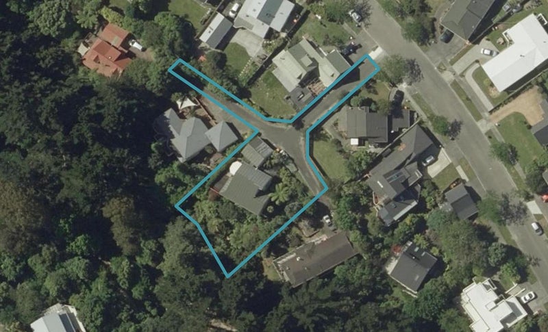 15 Heathcote Place, Fitzherbert, Palmerston North - Carousel 1