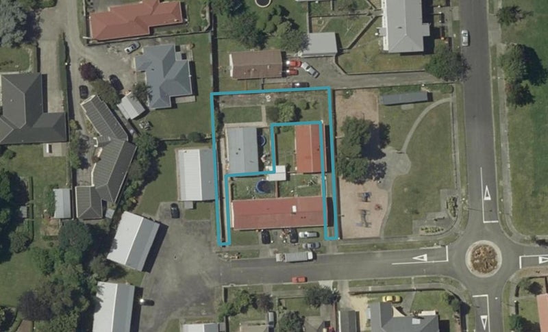 10 Ross Place, Hokowhitu, Palmerston North - Carousel 1