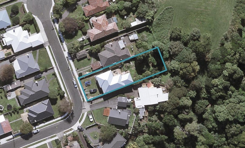 16 Turi Street, Welbourn, New Plymouth - Carousel 1