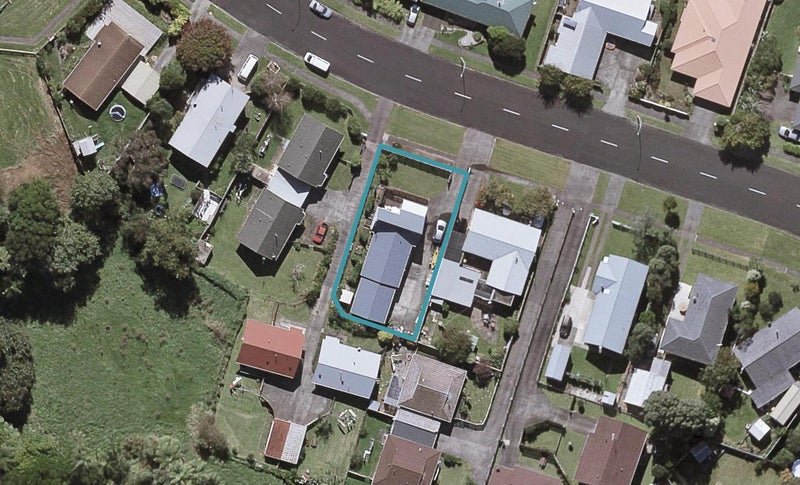 89 Riversdale Drive, Merrilands, New Plymouth - Carousel 1