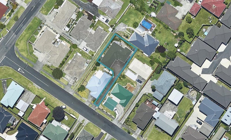 45B Emmett Street, Greerton, Tauranga - Carousel 1
