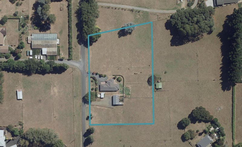 16 Wood Road, Temple View, Hamilton - Carousel 1