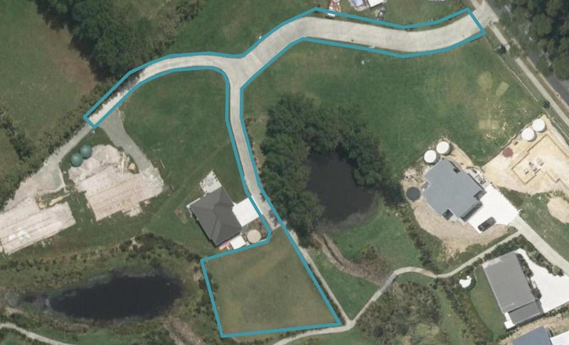 7 Wharuka Glade, Mangawhai, Mangawhai - Carousel 1