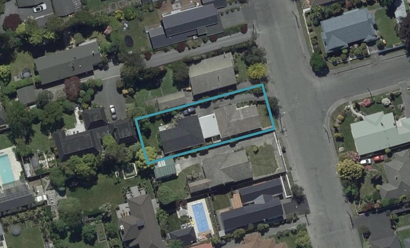 11 Chepstow Avenue, Fendalton, Christchurch - Carousel 1