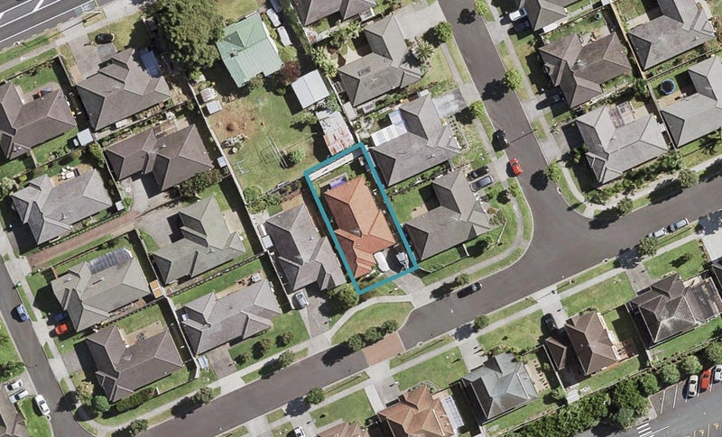 17 Sarteano Drive, Manurewa, Auckland - Carousel 1