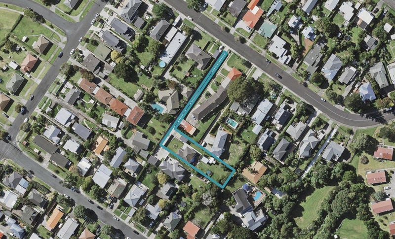 1/11 Creamer Avenue, Belmont, Auckland - Carousel 1