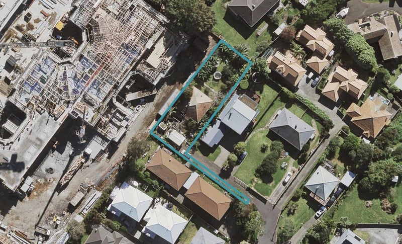 28 Irirangi Road, Greenlane, Auckland - Carousel 1