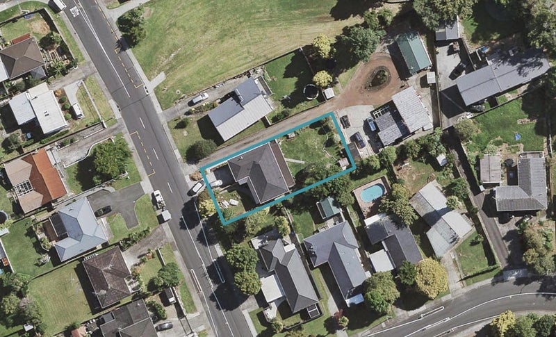 8 David Avenue, Hillpark, Auckland - Carousel 1
