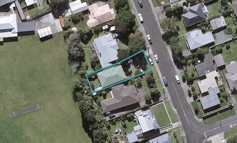 8 Hursthouse Street, Vogeltown, New Plymouth - Carousel 1