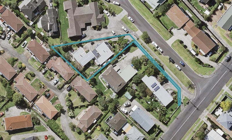 1/20B Sunnynook Road, Sunnynook, Auckland - Carousel 1