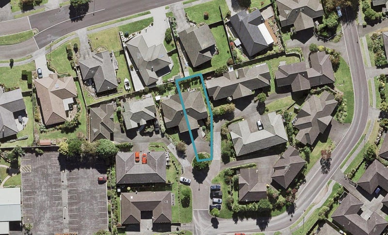 25 Regents Park Place, Westgate, Auckland - Carousel 1