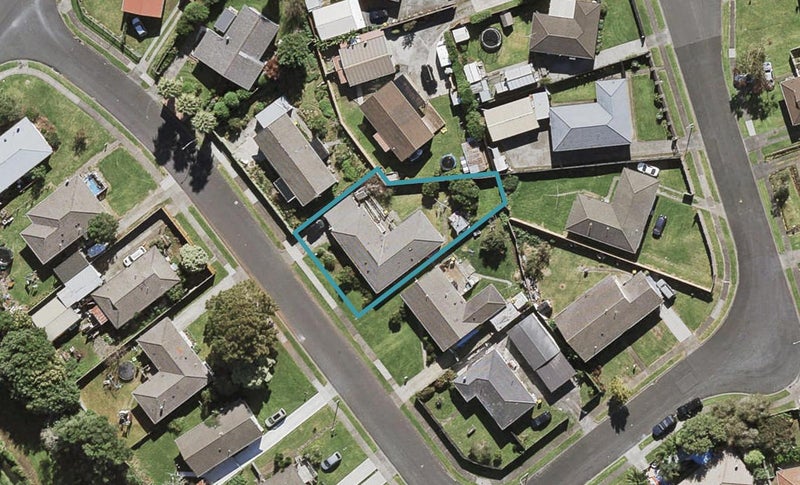 8 Watchfield Close, Māngere, Auckland - Carousel 1