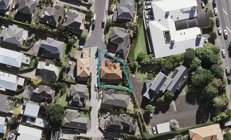 8 Goldstine Place, Royal Oak, Auckland - Carousel 1