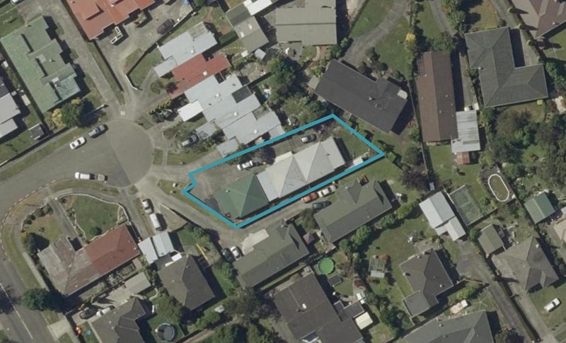 15 Westmere Place, Takaro, Palmerston North - Carousel 1