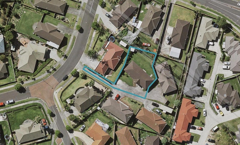 1/6 Libnai Avenue, Clover Park, Auckland - Carousel 1