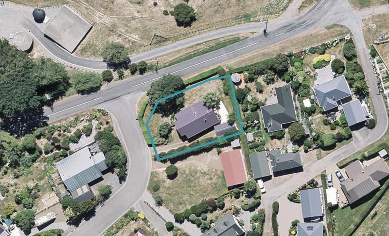2 Ngaio Grove, Robinsons Bay, Akaroa - Carousel 1