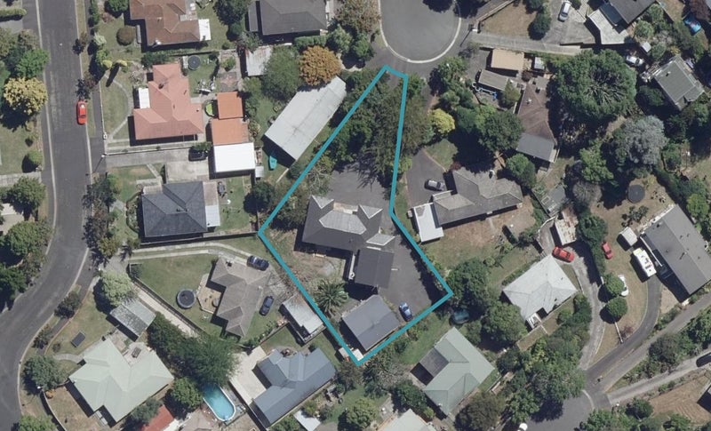40 Bretton Terrace, Hillcrest, Hamilton - Carousel 1