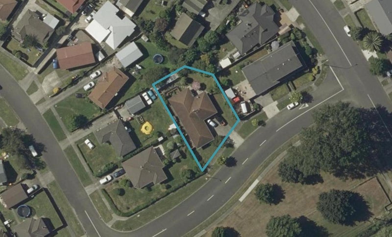 6 Dalfield Place, Highbury, Palmerston North - Carousel 1