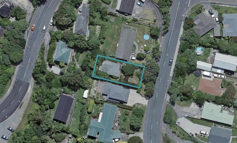 172 Helston Road, Paparangi, Wellington - Carousel 1