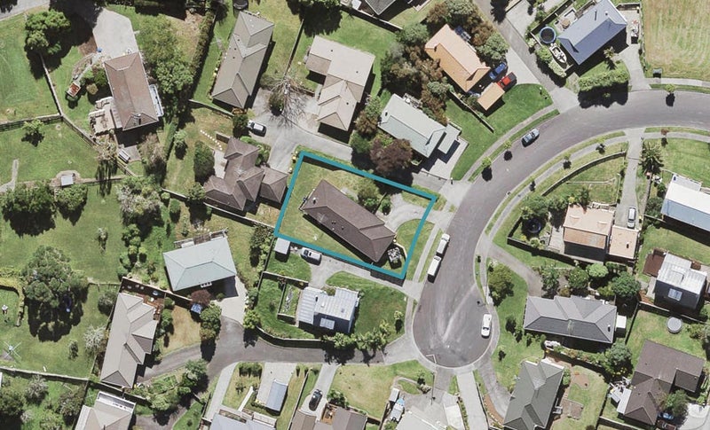 37 Carillon Place, Massey, Auckland - Carousel 1