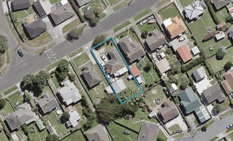 32 Churton Crescent, Taita, Lower Hutt - Carousel 1