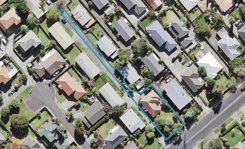 105A Hutchinson Avenue, New Lynn, Auckland - Carousel 1