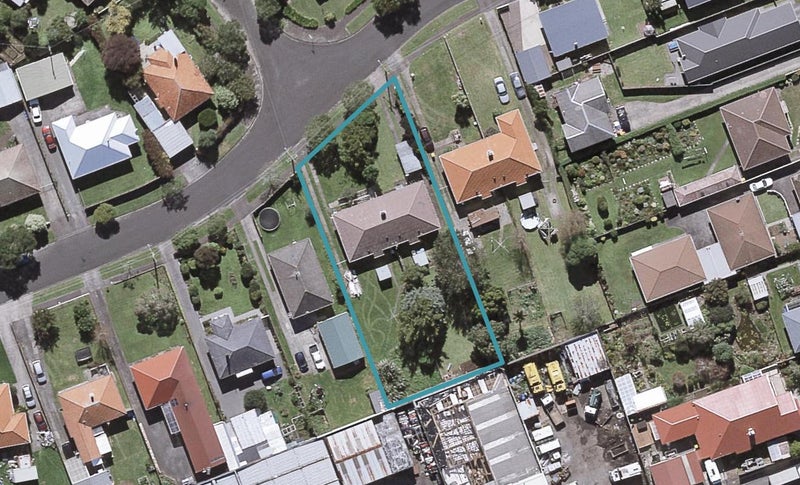 52 Drake Street, Vogeltown, New Plymouth - Carousel 1