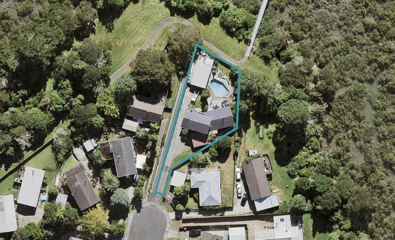 60 Allington Road, Massey, Auckland - Carousel 1