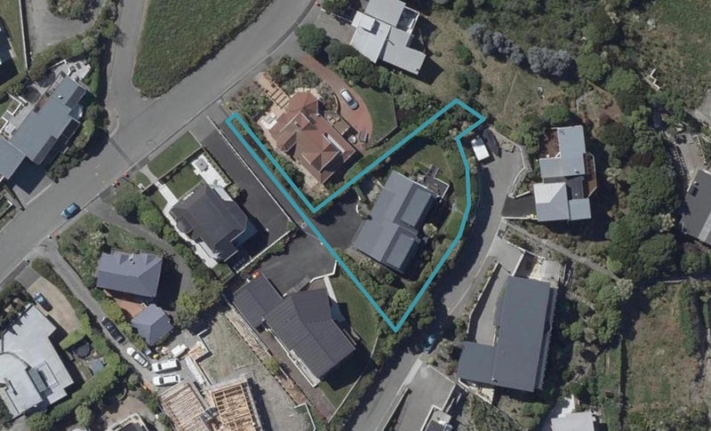12 Glendevere Terrace, Redcliffs, Christchurch - Carousel 1