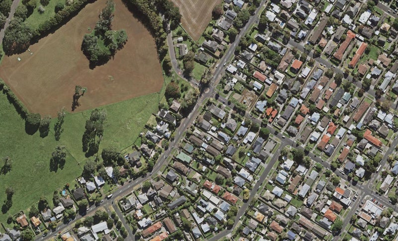 137 Campbell Road, One Tree Hill, Auckland - Carousel 1