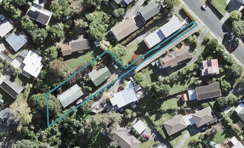2/17 Geoffrey Road, Torbay, Auckland - Carousel 1