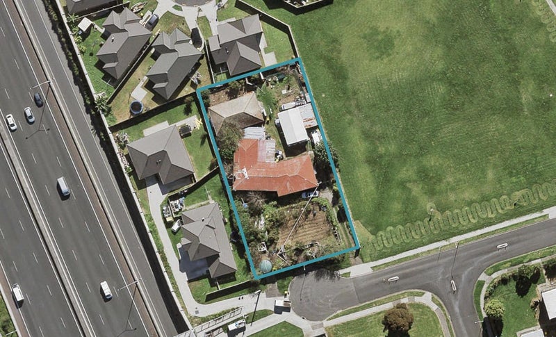 96 Hall Avenue, Favona, Auckland - Carousel 1