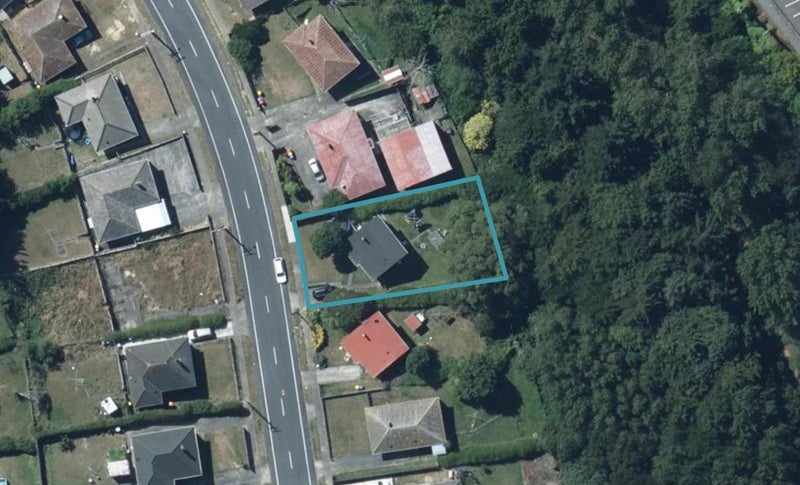 157 Castor Crescent, Cannons Creek, Porirua - Carousel 1