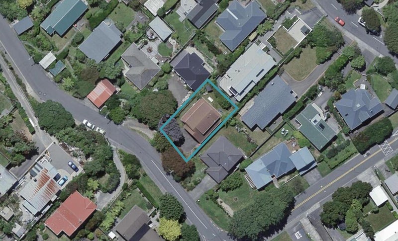 29 Aplin Terrace, Ngaio, Wellington - Carousel 1