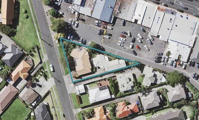 1/4 Fenwick Avenue, Milford, Auckland - Carousel 1