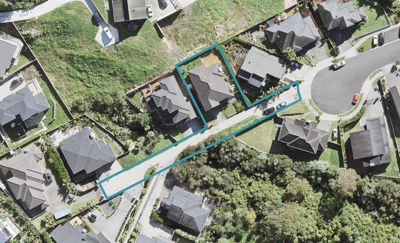27 Borneo Drive, Fairview Heights, Auckland - Carousel 1