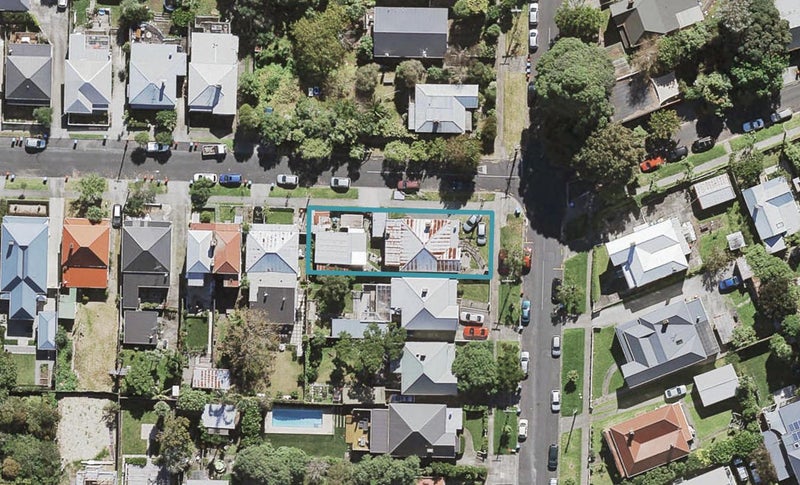 16 Kingsland Avenue, Kingsland, Auckland - Carousel 1
