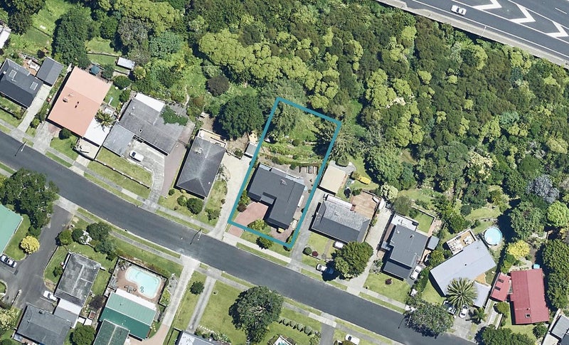 33 Winchester Terrace, Bethlehem, Tauranga - Carousel 1