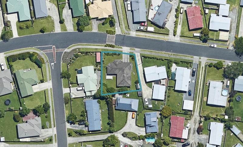 25 Solomon Street, Brookfield, Tauranga - Carousel 1