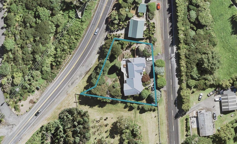 3 Carter Road, Oratia, Auckland - Carousel 1