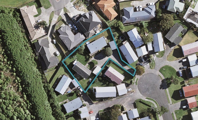 36 Keri Anne Place, Goodwood Heights, Auckland - Carousel 1
