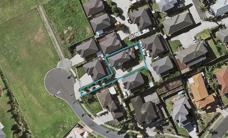 7D Boeing Place, Goodwood Heights, Auckland - Carousel 1