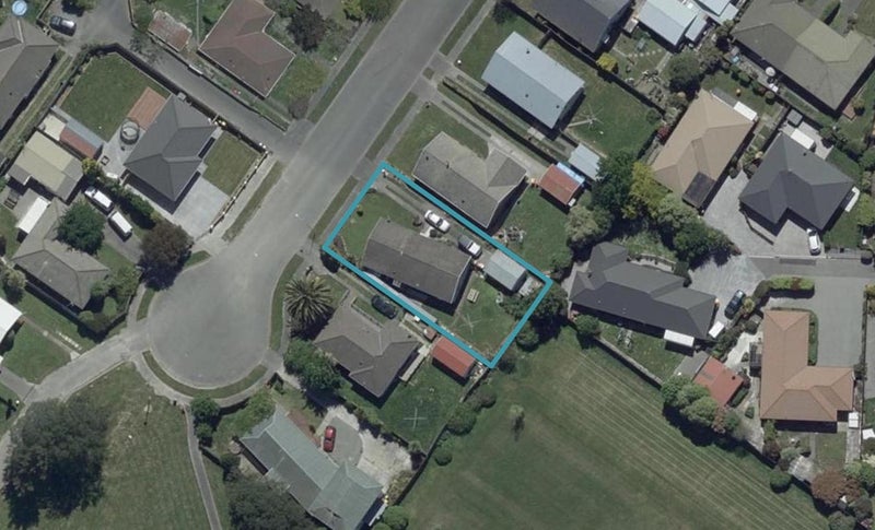 9 Tralee Place, Bishopdale, Christchurch - Carousel 1