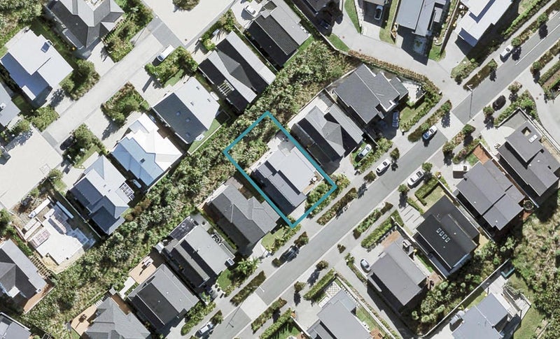 13 Remuremu Street, Long Bay, Auckland - Carousel 1