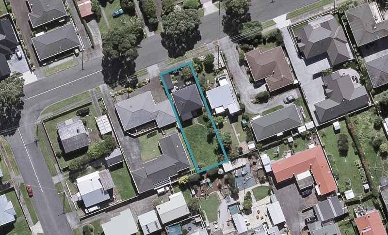 23 Whiteley Street, Moturoa, New Plymouth - Carousel 1