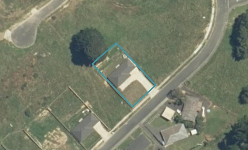 28 Heather Green Avenue, Meremere - Carousel 1