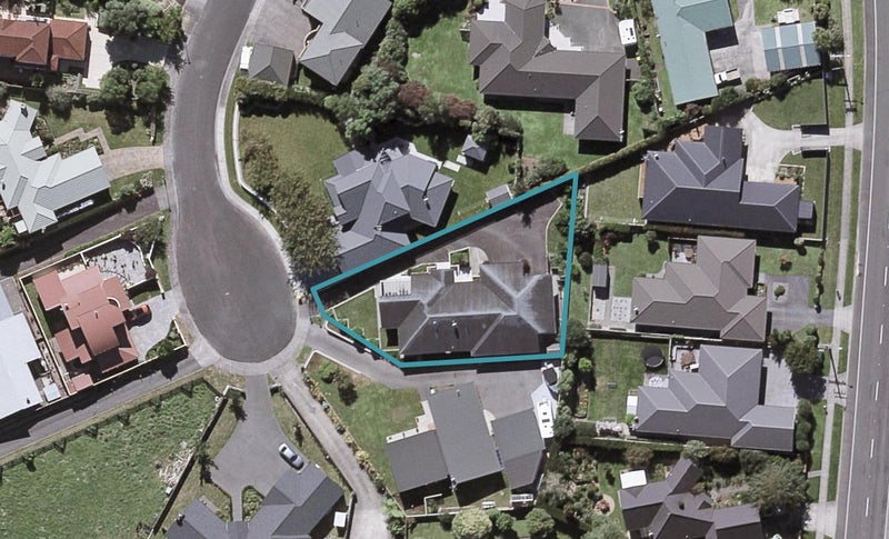 9 Highfield Place, Highlands Park, New Plymouth - Carousel 1