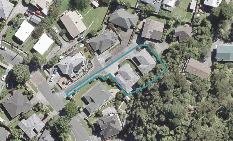 2/29 Tyndall ST, Waiwhetu, Lower Hutt - Carousel 1