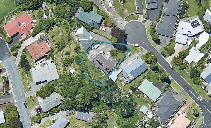 10 Mersea Place, Maungatapu, Tauranga - Carousel 1