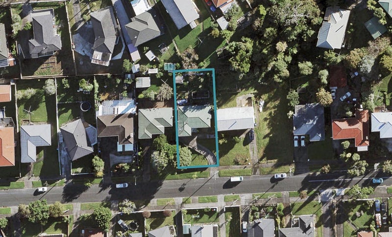 49 Mary Dreaver Street, New Windsor, Auckland - Carousel 1
